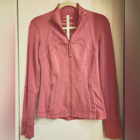 Lululemon Define Jacket Cherry Tint Size 4 EUC Luon Authentic - Picture 7 of 10